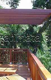 Pergolado em madeira para jardim Pergolado em madeira para jardim